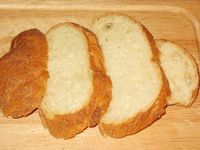 кусочки хлеба
